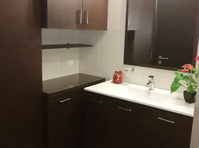 The Little Palace Next To The Sea Apartment