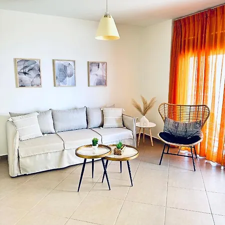 The Little Palace Next To The Sea * Rethymno (Crete)