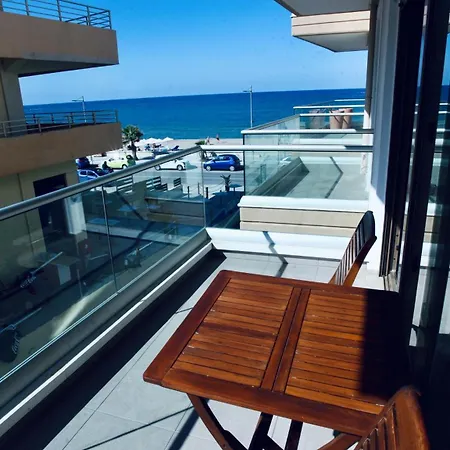 The Little Palace Next To The Sea Rethymno (Crete)