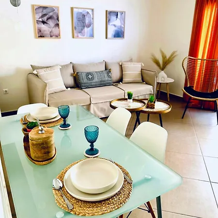 The Little Palace Next To The Sea