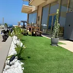 Апартаменты The Little Palace Next To The Sea