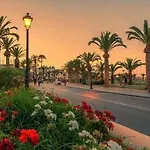 Апартаменты The Little Palace Next To The Sea