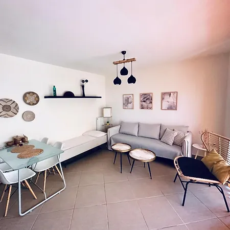 The Little Palace Next To The Sea