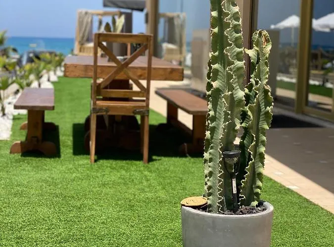 The Little Palace Next To The Sea