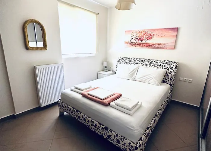 The Little Palace Next To The Sea Retimno