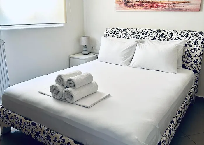 The Little Palace Next To The Sea Retimno